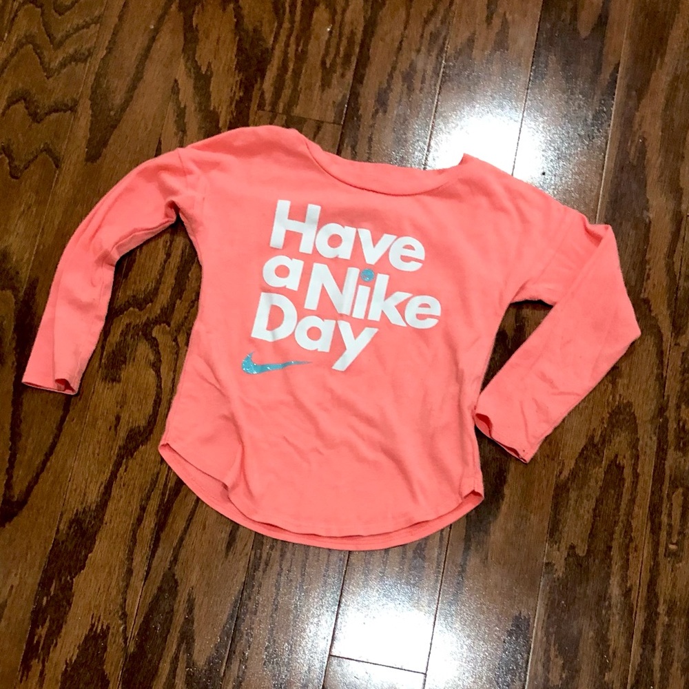 Nike girls 2t long sleeve tee